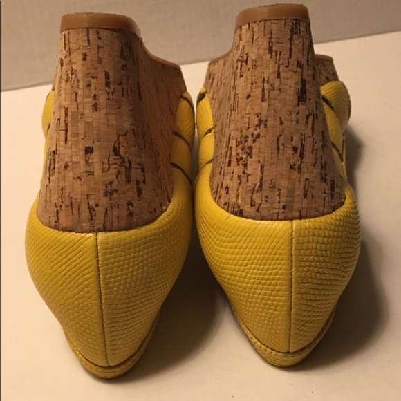 Nine West Yellow Cork Wedge Open Toe Heel - Picture 4 of 5